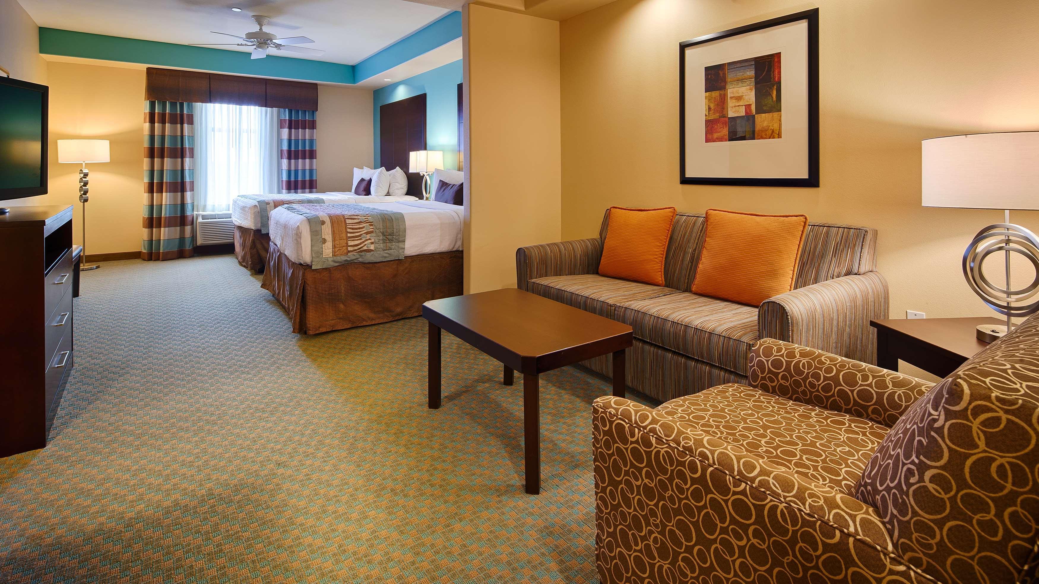 Best Western Plus Midland Suites Экстерьер фото