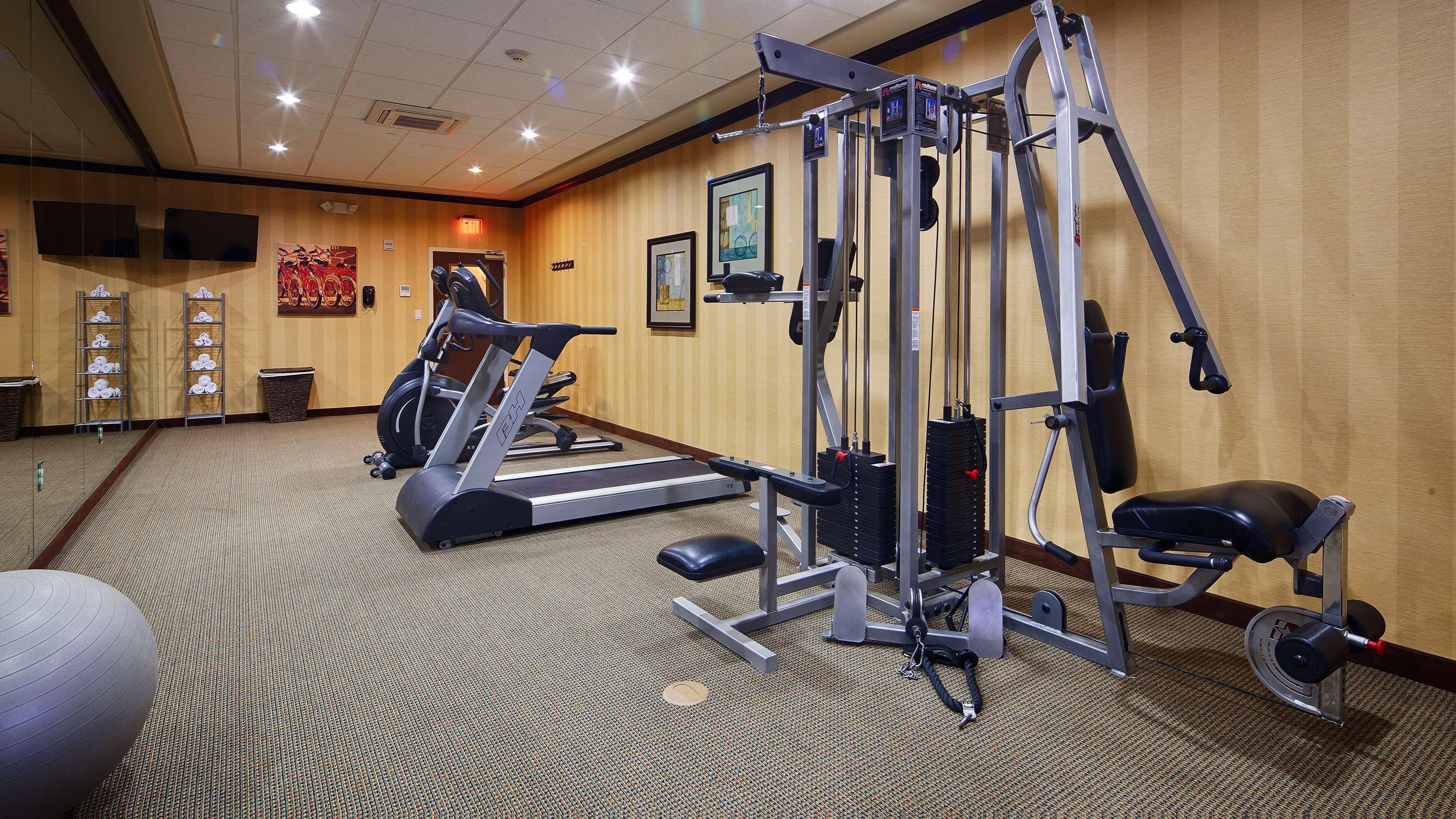 Best Western Plus Midland Suites Экстерьер фото